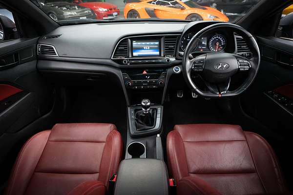2016 Hyundai Elantra SR Turbo AD