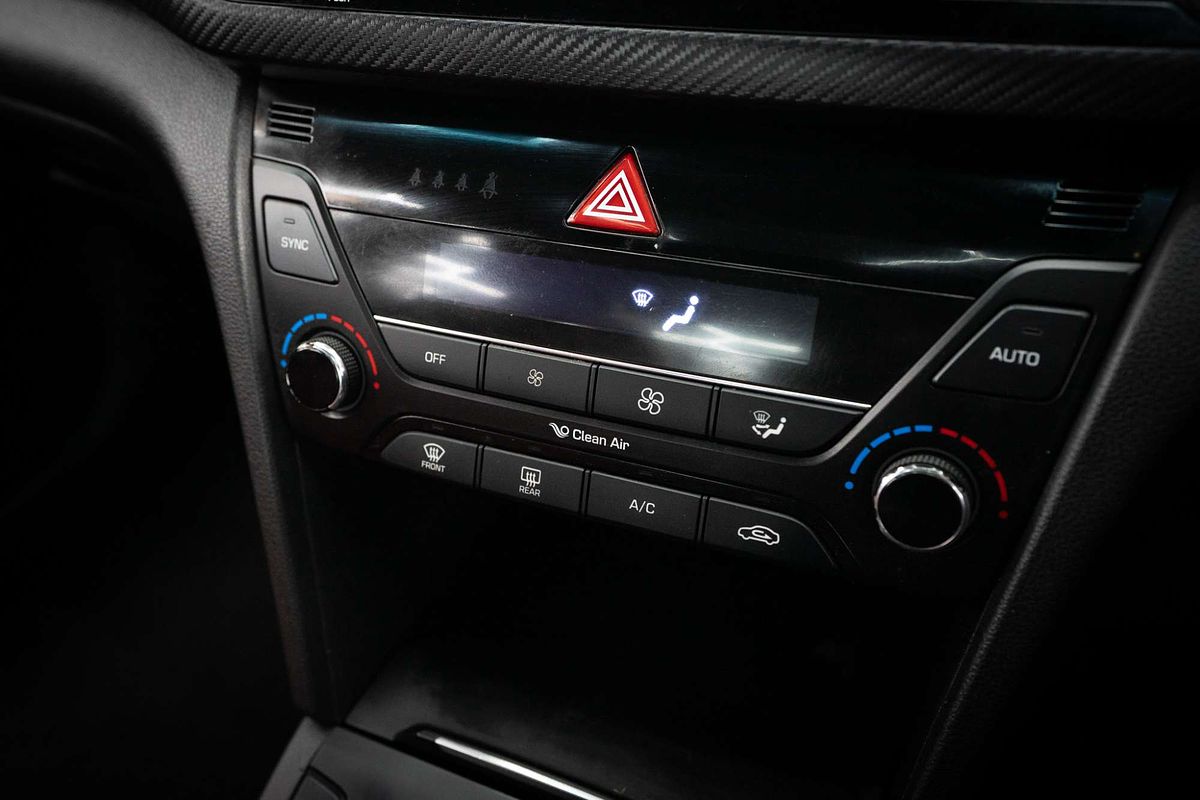 2016 Hyundai Elantra SR Turbo AD