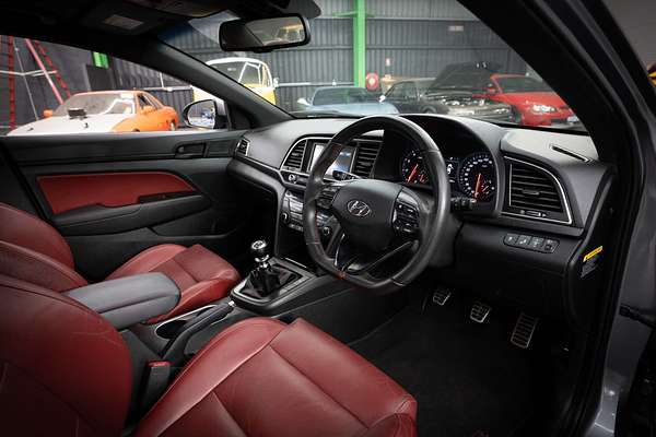 2016 Hyundai Elantra SR Turbo AD