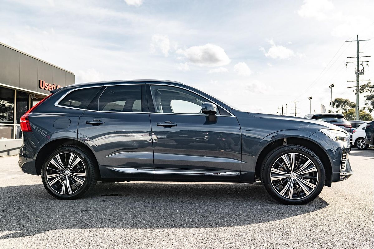 2023 Volvo XC60 Plus B5
