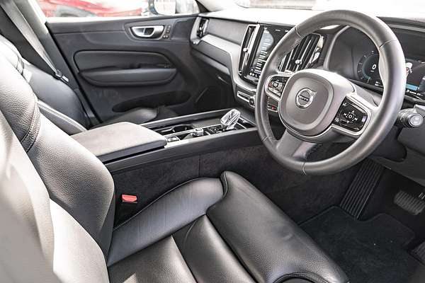 2023 Volvo XC60 Plus B5