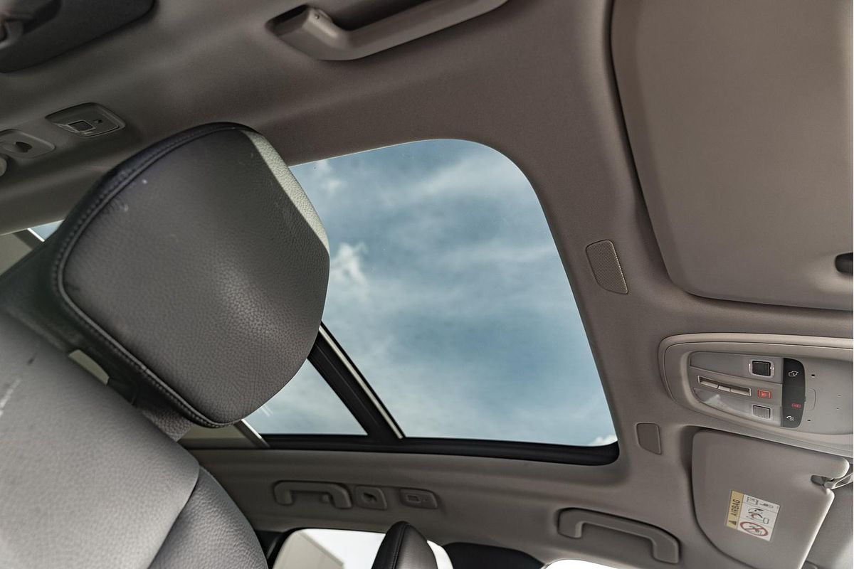 2023 Volvo XC60 Plus B5