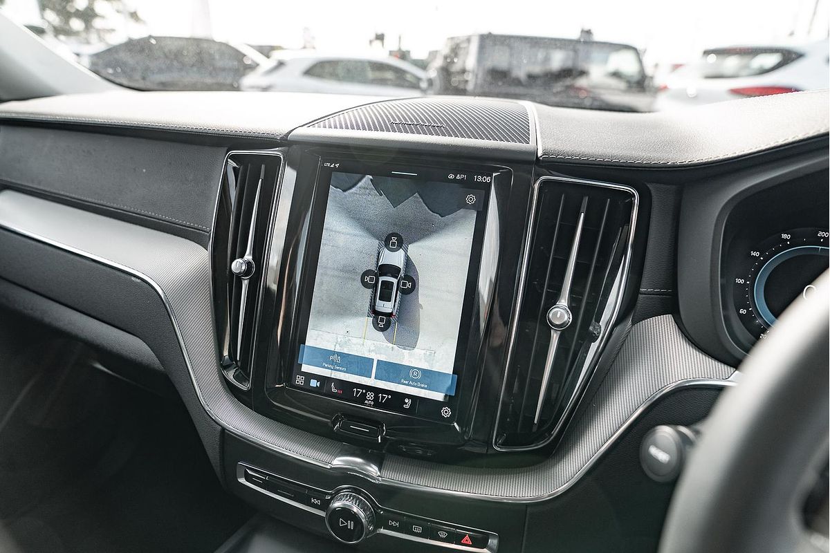 2023 Volvo XC60 Plus B5