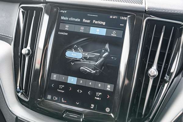 2023 Volvo XC60 Plus B5