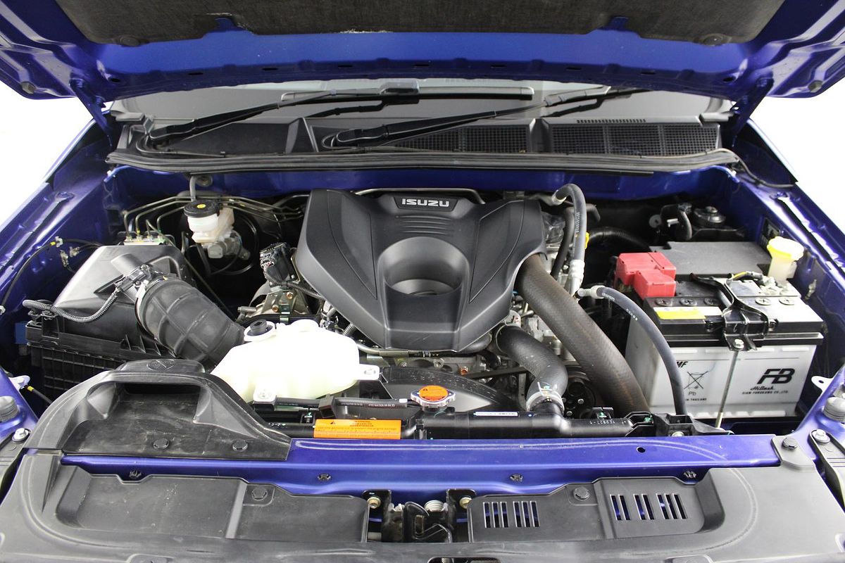 2023 Isuzu MU-X LS-T