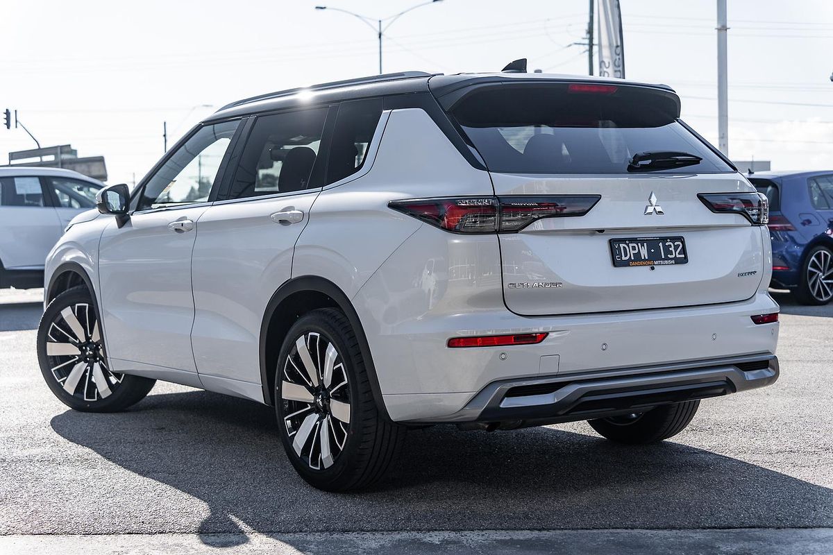 2025 Mitsubishi Outlander Exceed Tourer ZM
