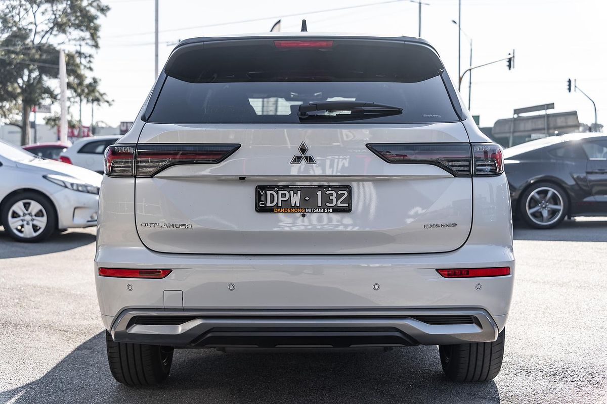 2025 Mitsubishi Outlander Exceed Tourer ZM