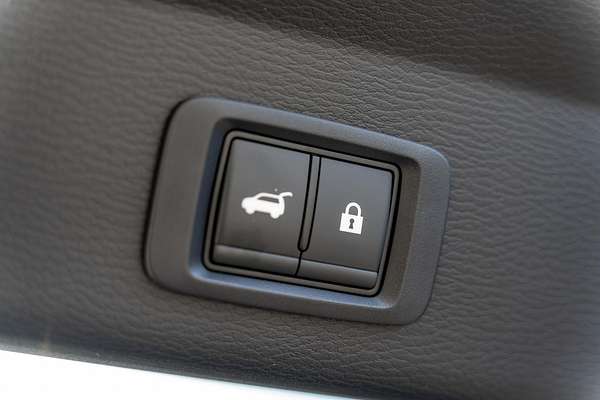 2025 Mitsubishi Outlander Exceed Tourer ZM