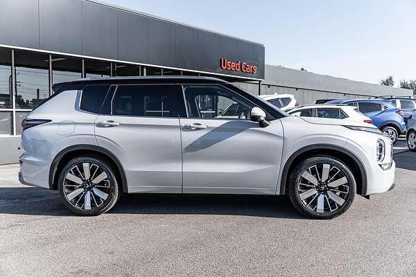 2025 Mitsubishi Outlander Exceed Tourer ZM
