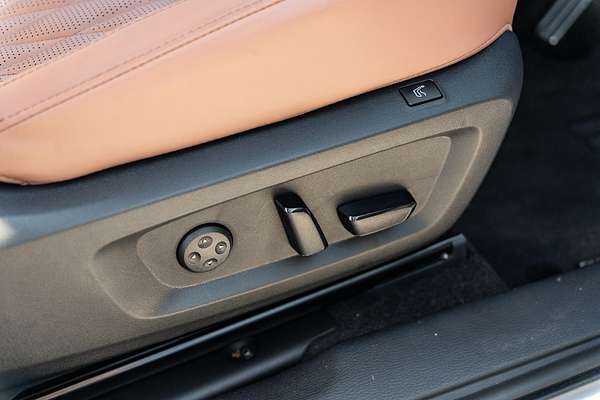 2025 Mitsubishi Outlander Exceed Tourer ZM