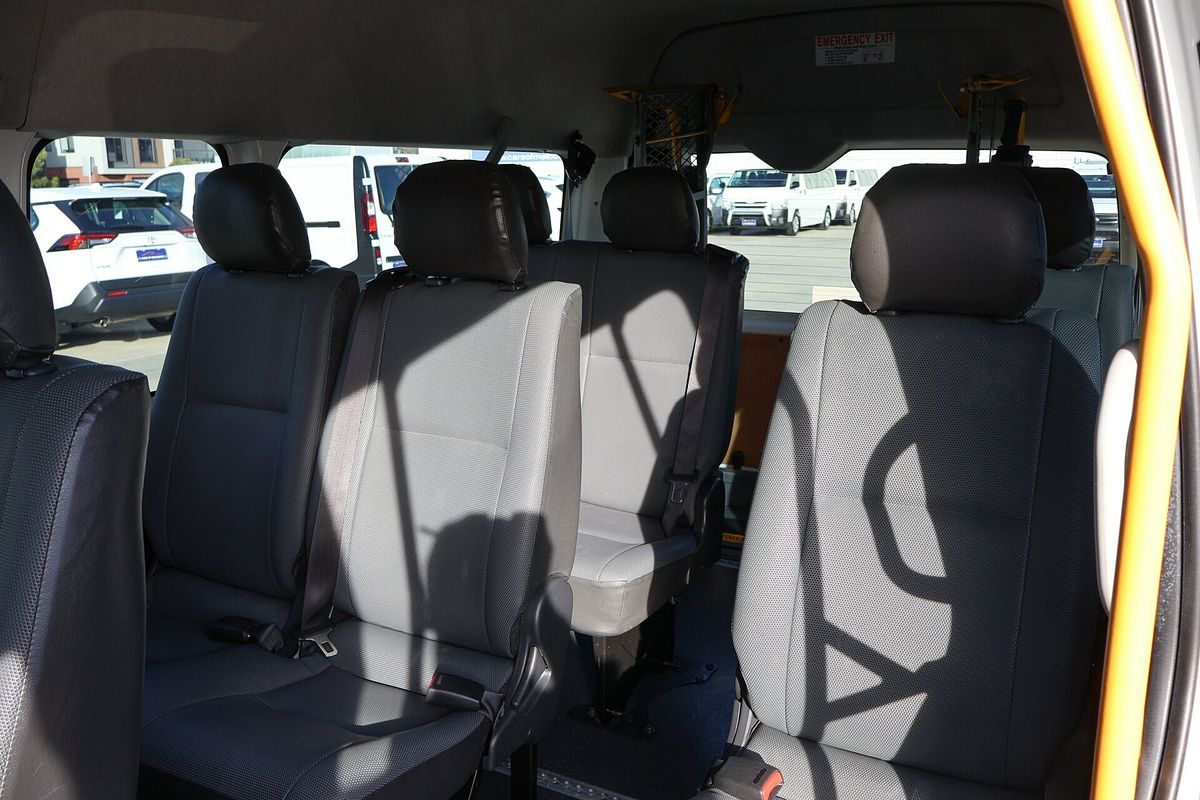 2018 Toyota Hiace Commuter KDH223R