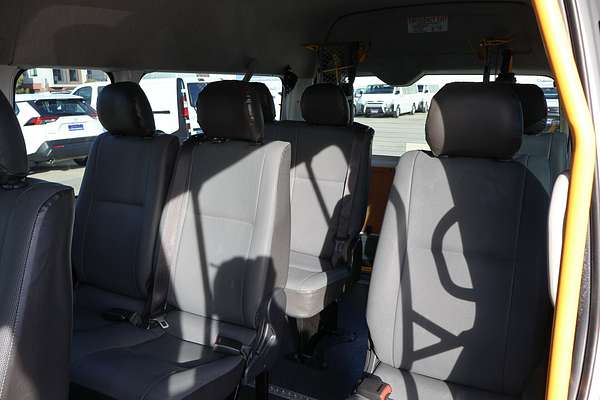 2018 Toyota Hiace Commuter KDH223R