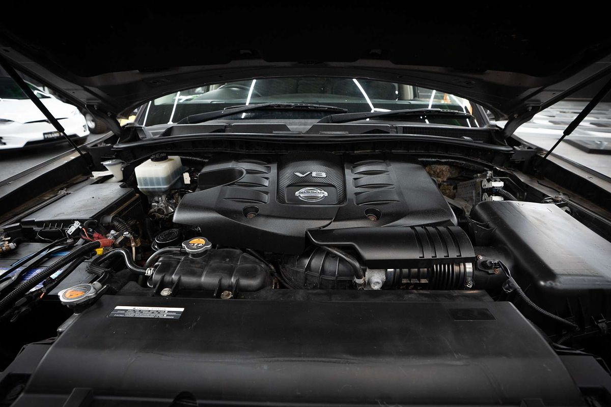 2013 Nissan Patrol ST-L Y62