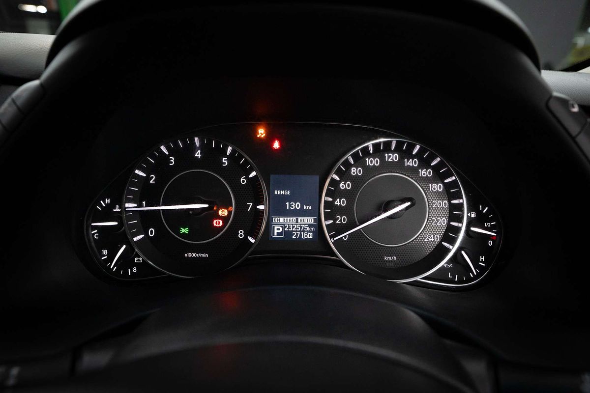 2013 Nissan Patrol ST-L Y62