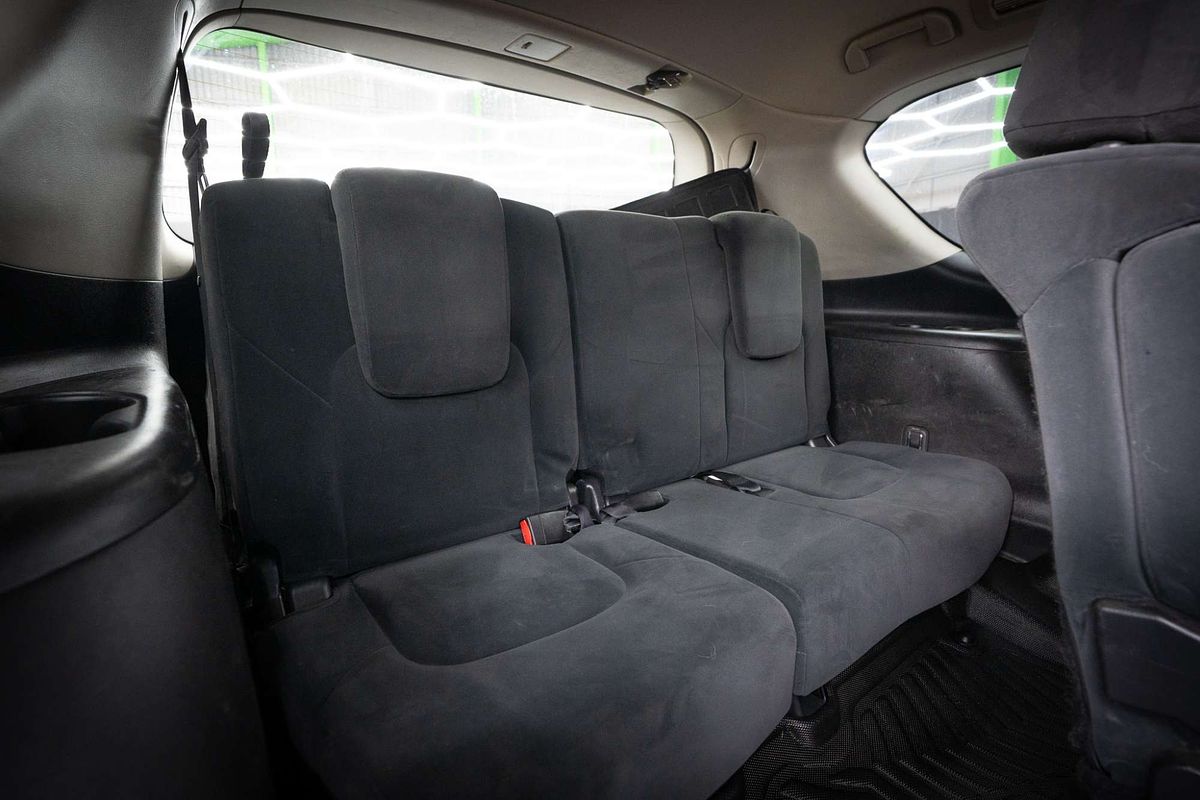 2013 Nissan Patrol ST-L Y62