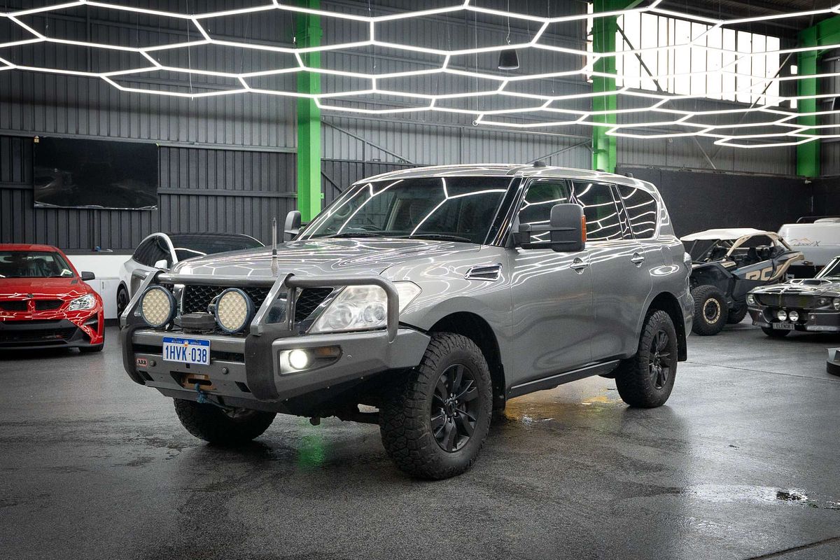 2013 Nissan Patrol ST-L Y62