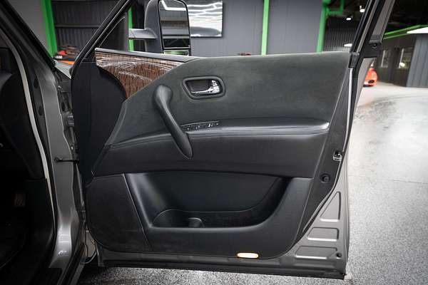 2013 Nissan Patrol ST-L Y62