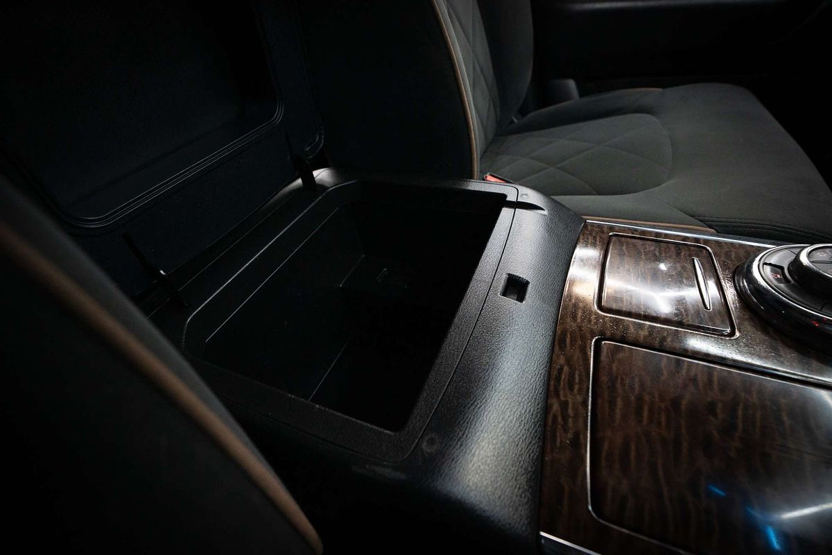 2013 Nissan Patrol ST-L Y62