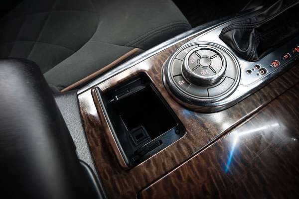 2013 Nissan Patrol ST-L Y62
