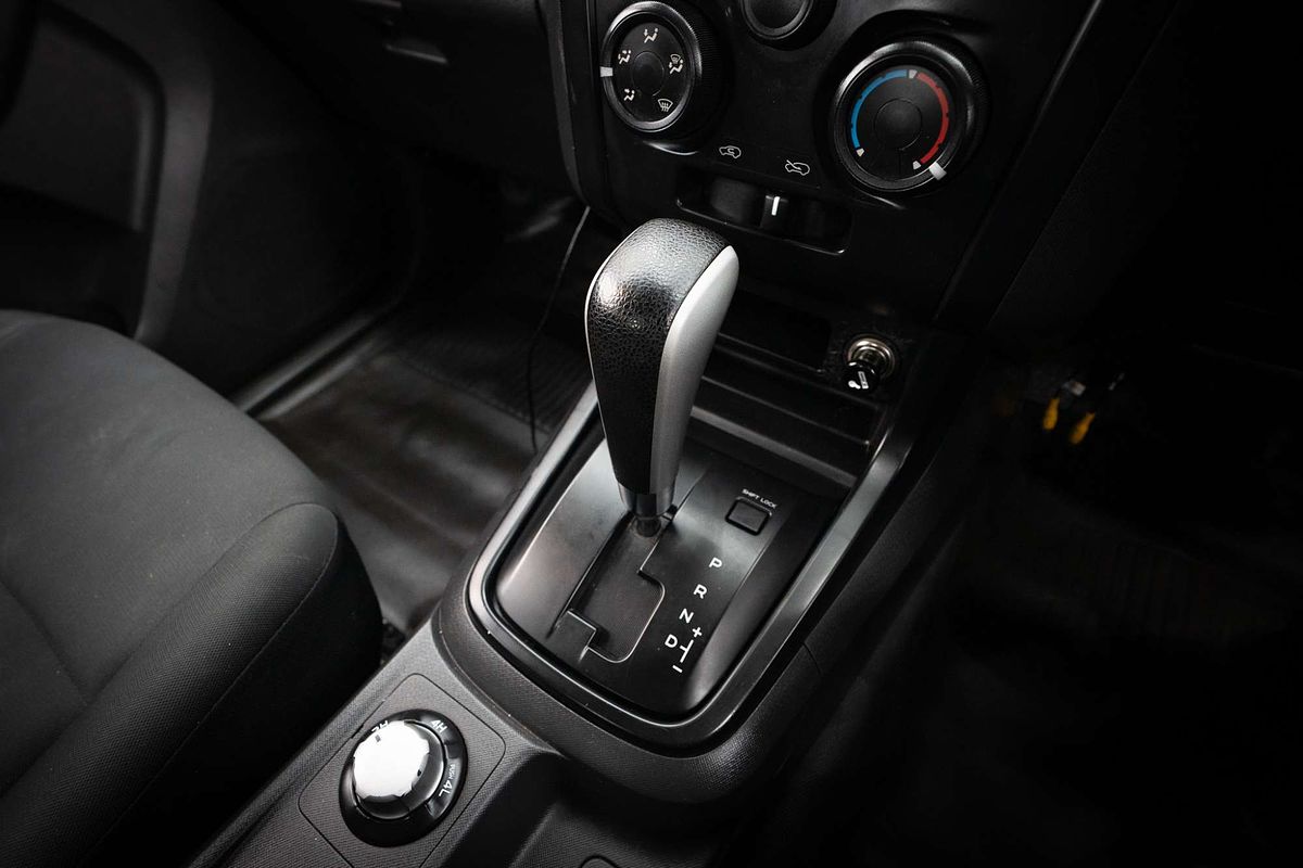 2012 Isuzu D-MAX SX 4X4