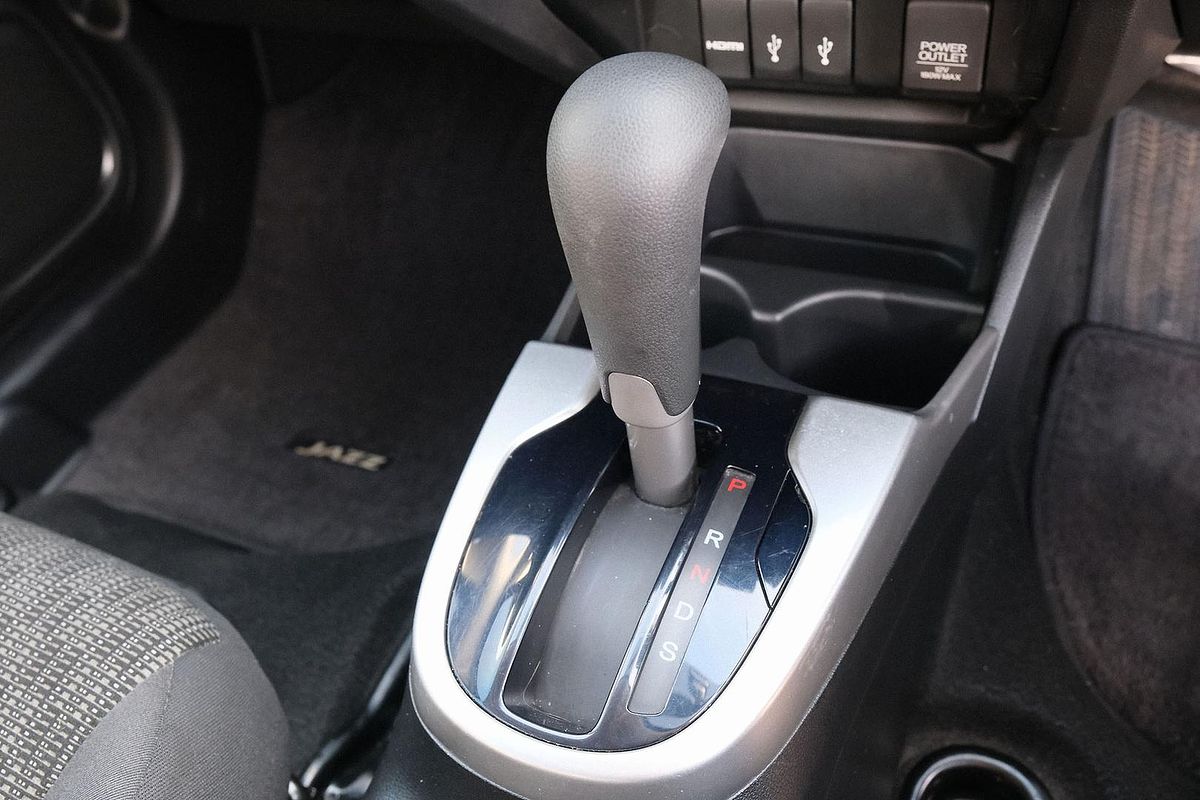 2016 Honda Jazz VTi GF