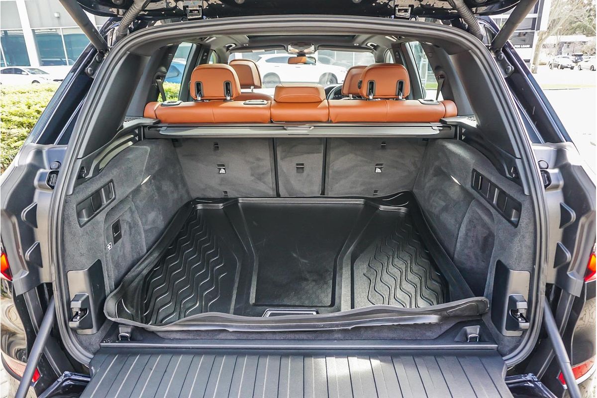 2020 BMW X5 M50i G05