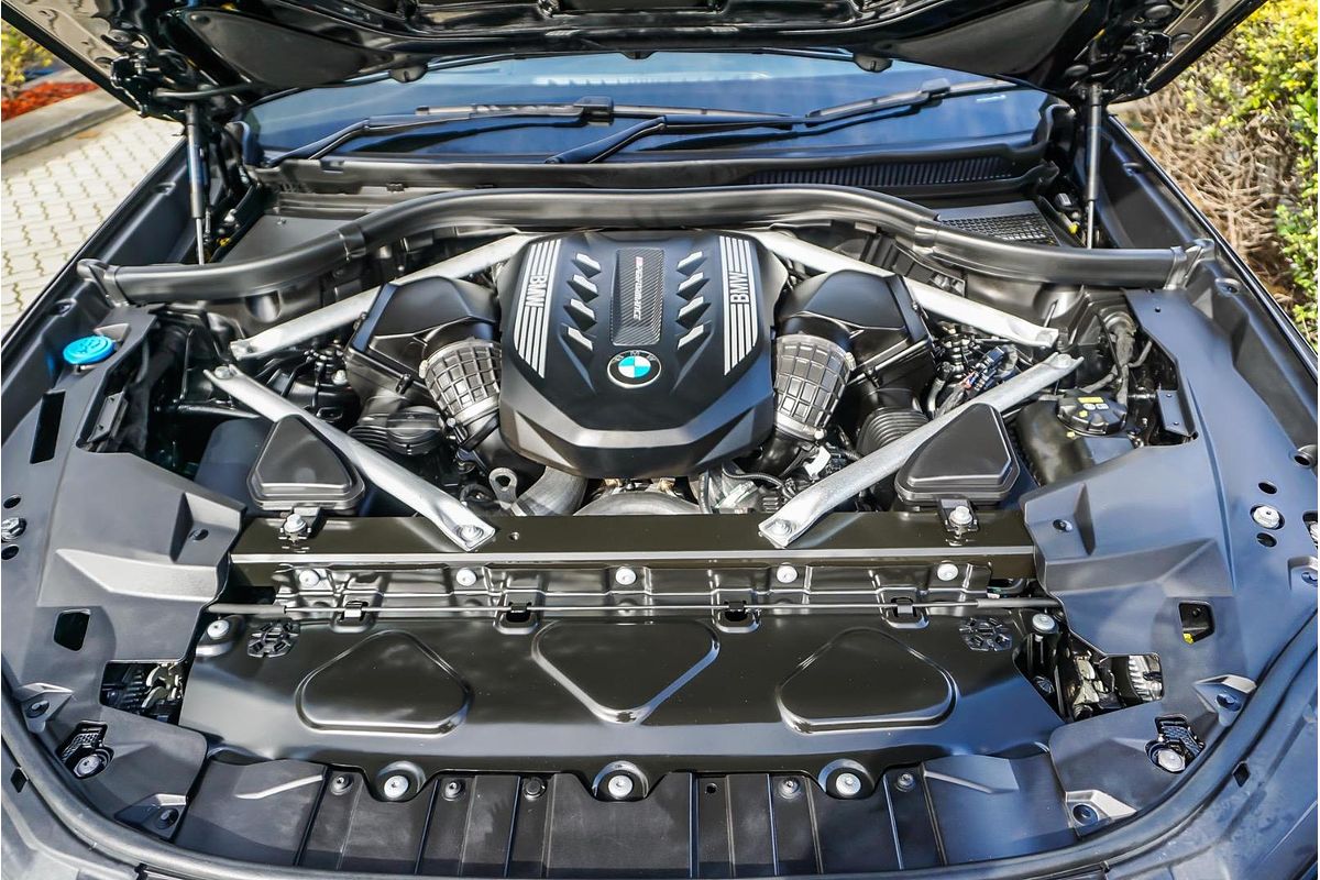 2020 BMW X5 M50i G05