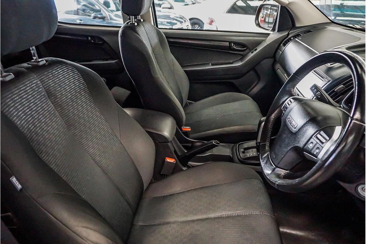 2017 Isuzu D-MAX SX High Ride Rear Wheel Drive