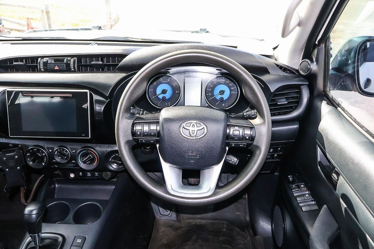 2020 Toyota Hilux SR GUN126R 4X4