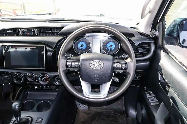 2020 Toyota Hilux SR GUN126R 4X4