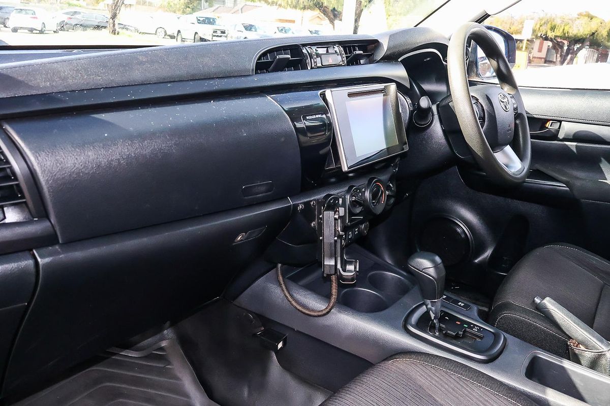 2020 Toyota Hilux SR GUN126R 4X4