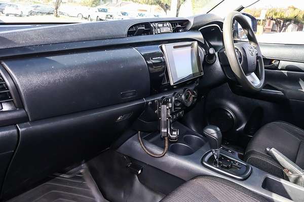 2020 Toyota Hilux SR GUN126R 4X4