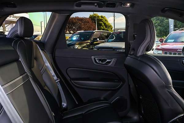 2021 Volvo XC60 T6 R-Design
