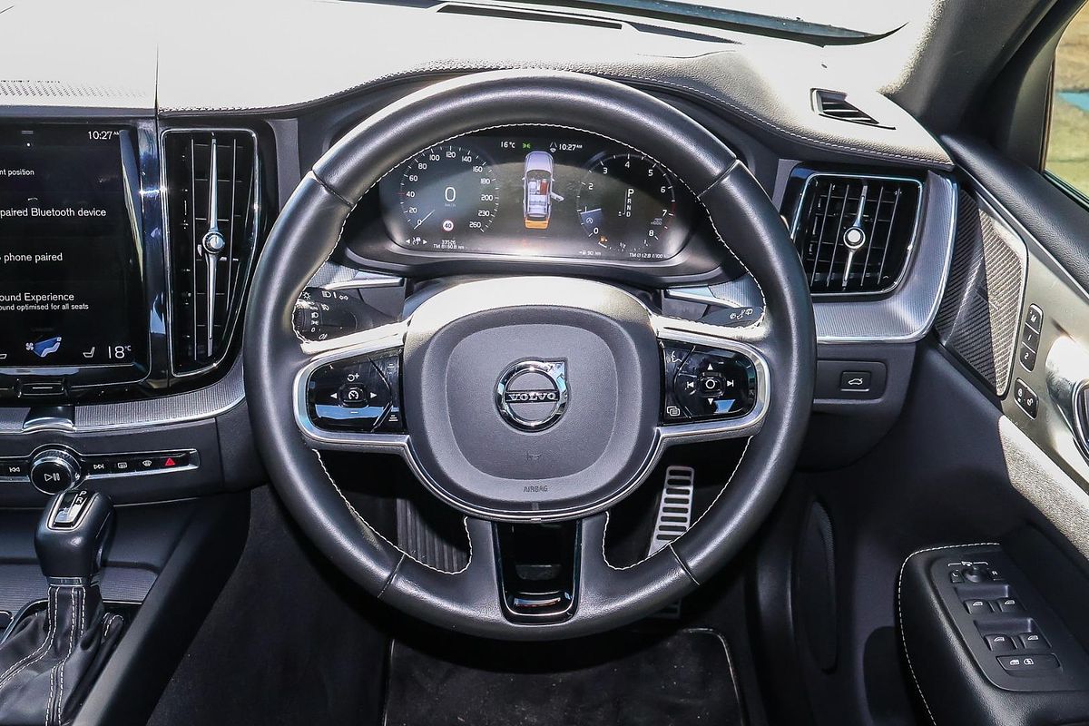2021 Volvo XC60 T6 R-Design