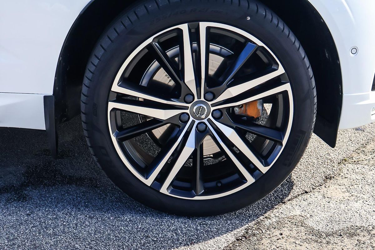 2021 Volvo XC60 T6 R-Design