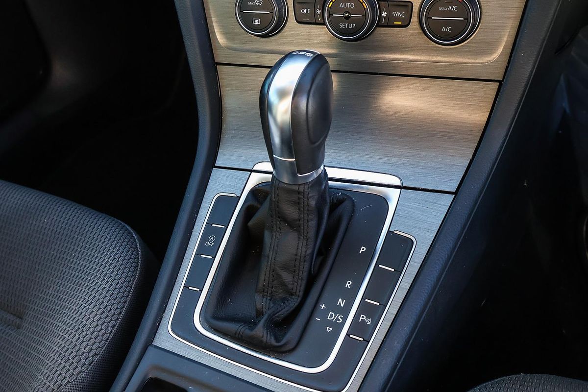 2014 Volkswagen Golf 90TSI Comfortline 7