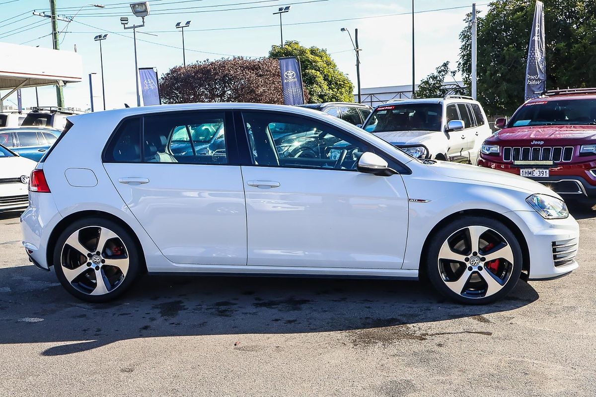 2014 Volkswagen Golf GTI 7