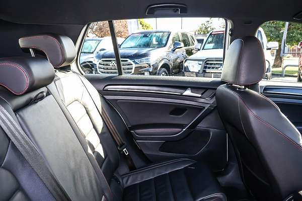 2014 Volkswagen Golf GTI 7