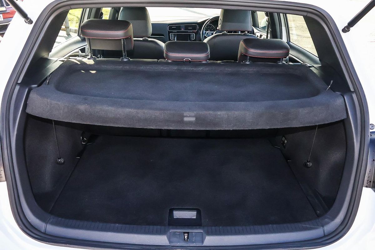 2014 Volkswagen Golf GTI 7