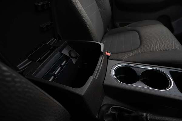 2013 Nissan Navara ST D40 Series 6 4X4