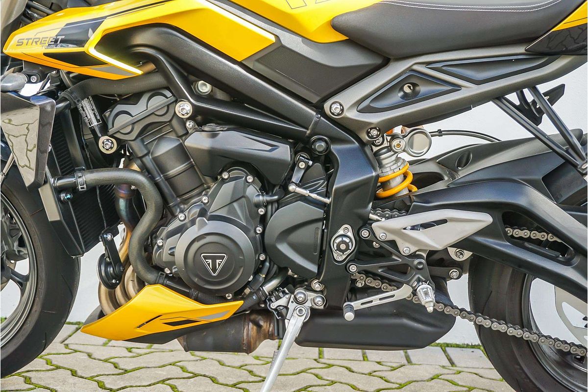 2023 Triumph STREET TRIPLE