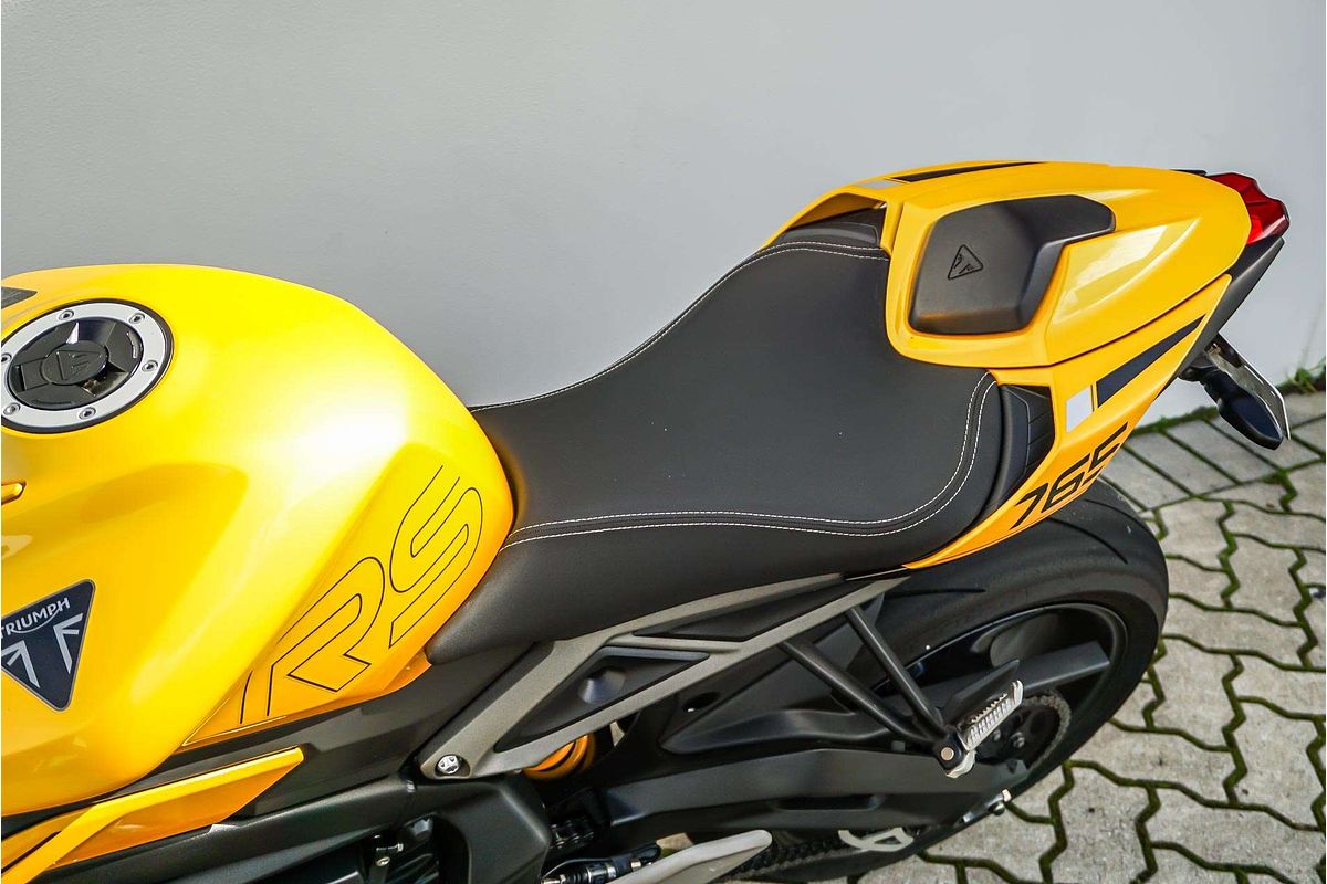 2023 Triumph STREET TRIPLE