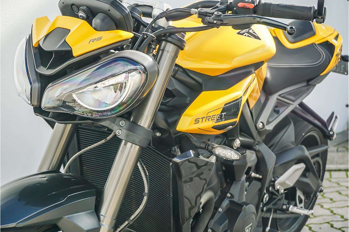 2023 Triumph STREET TRIPLE