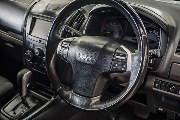 2017 Isuzu D-MAX SX High Ride Rear Wheel Drive
