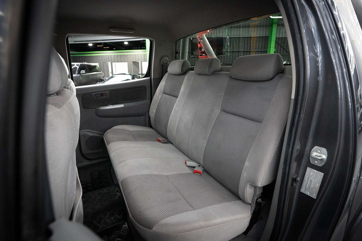 2010 Toyota Hilux SR5 KUN26R 4X4