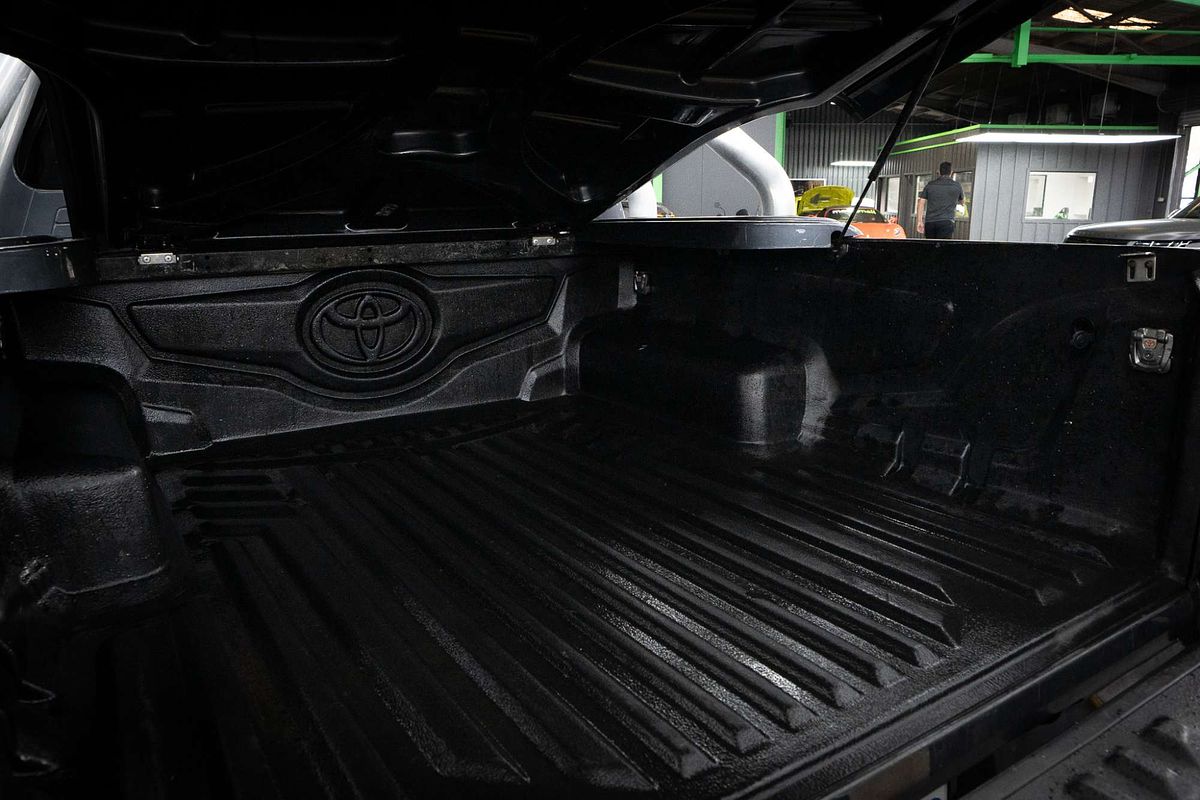 2010 Toyota Hilux SR5 KUN26R 4X4