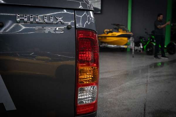2010 Toyota Hilux SR5 KUN26R 4X4