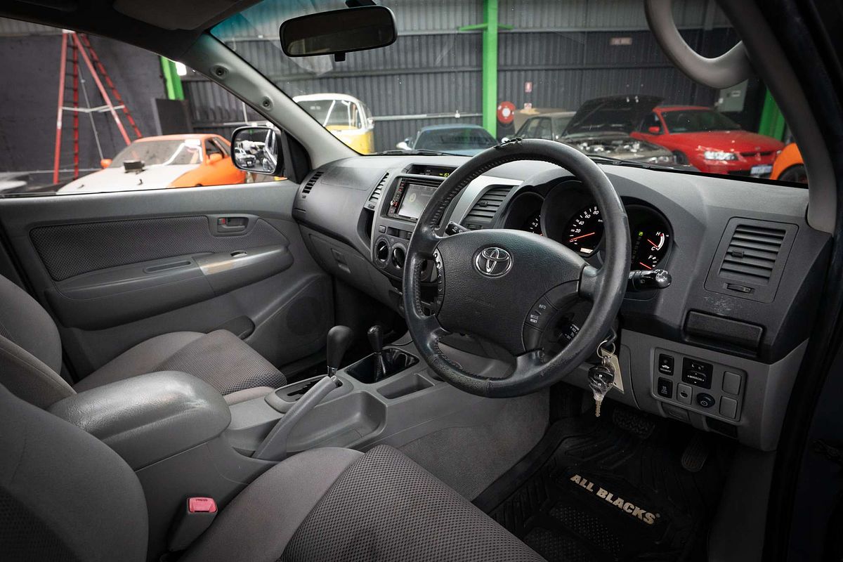 2010 Toyota Hilux SR5 KUN26R 4X4