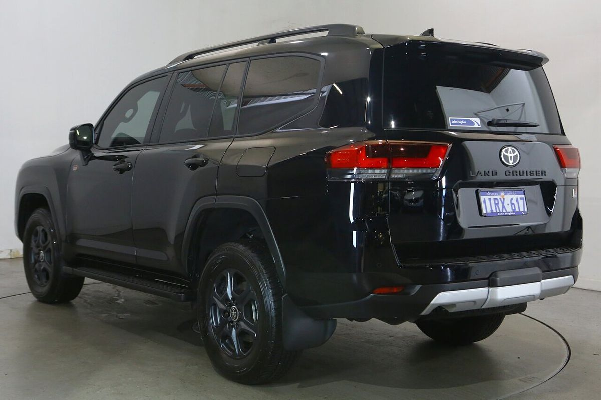 2024 Toyota Landcruiser GR Sport FJA300R