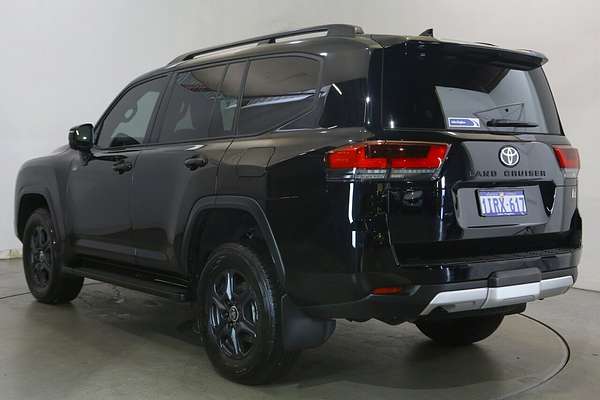 2024 Toyota Landcruiser GR Sport FJA300R